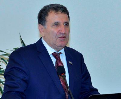 <span>İsa Həbibəyli: Orfoqrafiya qaydalarının birmənalı qarşılanmaması bizim komissiyanı qətiyyən narahat etmir</span>