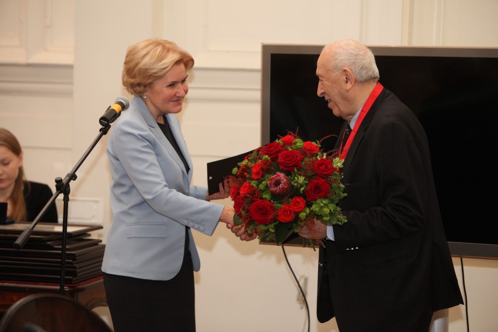 Rusiya Rəssamlıq Akademiyasında Tahir Salahovun yubileyi qeyd edilib