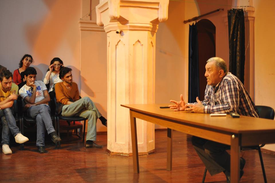 Aydın Dadaşov - Ekranda-mühit personaj əlaqələri