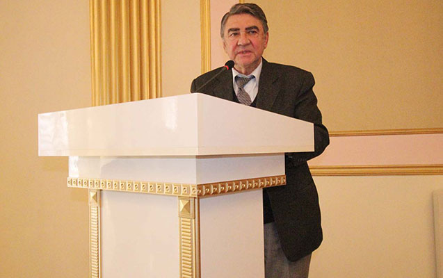 Osman Sarıvəllinin oğlu Babək Qurbanov vəfat edib