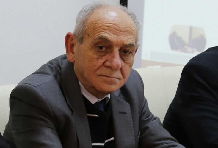 Vilayət Hacıyev:&nbsp;“Bizdə tərcümə məktəbinin yaranmasından danışmaq tezdir”