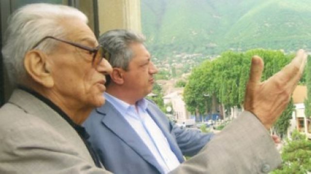 Yerdən göyə bir baxış... - Cavanşir Feyziyev