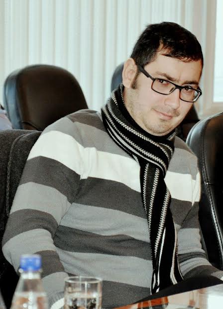 Elşad can Şamil - Hədiyyə Şəfaqətin dəri çantasında kəndirlənmiş barışı...