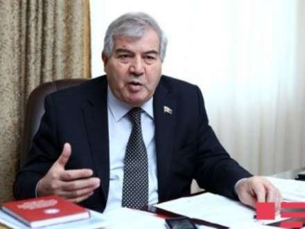 Sabir Rüstəmxanlı - Nüsrət Kəsəmənlinin özü və sözü