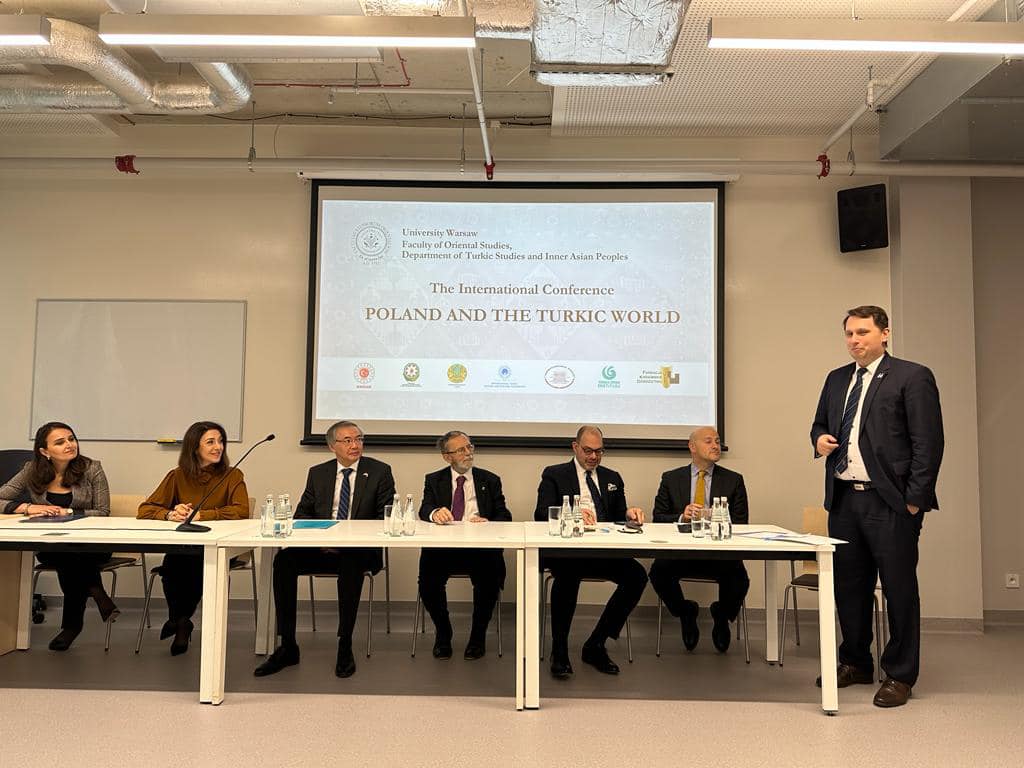 Varşavada “Polşa və Türk Dünyası” mövzusunda konfrans keçirilib