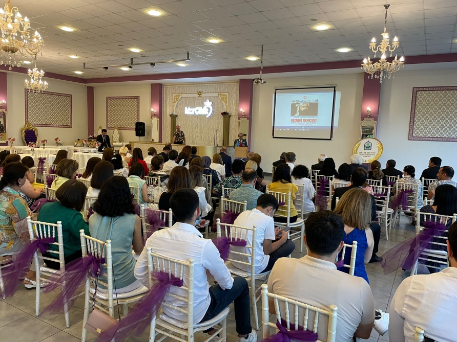 Türkiyənin Bursa şəhərində Nizami Gəncəviyə həsr olunmuş beynəlxalq konfrans başa çatıb