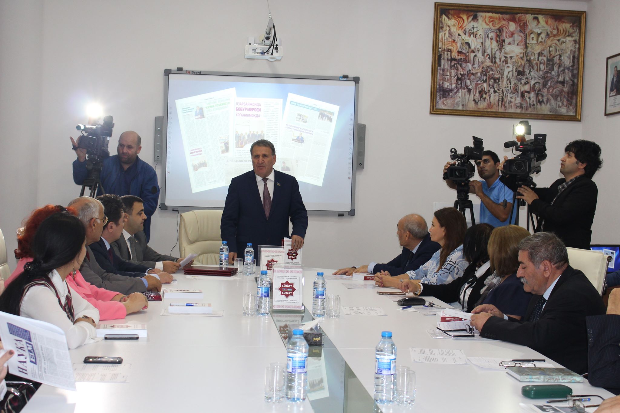 “Azərbaycanca-özbəkcə, özbəkcə-Azərbaycanca lüğət” kitabının təqdimaı keçirilib