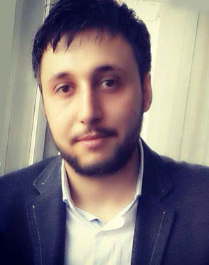 Tural Şahtaxtinski - Dəniz kənarında yatan oğlan<br>