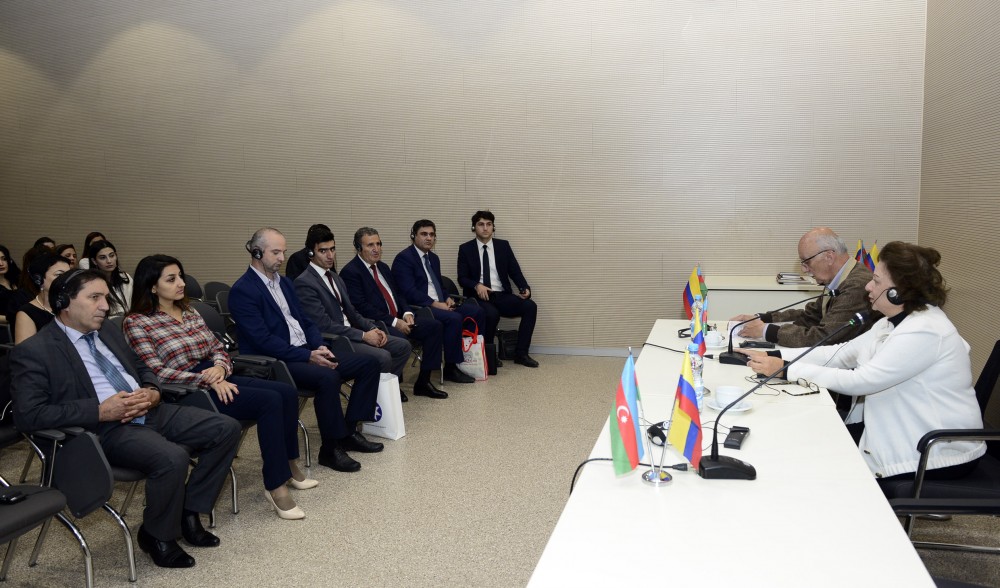 Bakıda kolumbiyalı professorun təqdimatında “Qabriel Qarsiya Markes kimdir?”