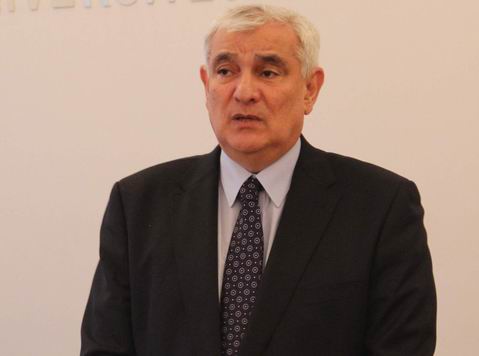 Kamal Abdulla - Düma ilə Coys arasında, yaxud darıxan adamlar