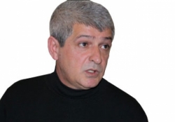 Cavanşir Yusifli Əkrəm Əylislini müdafiə etdi