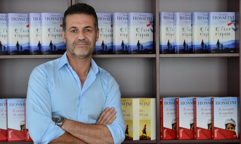 Xalid Hüseyninin yazdığı kitabların satışı Rusiyada pik həddinə çatıb.