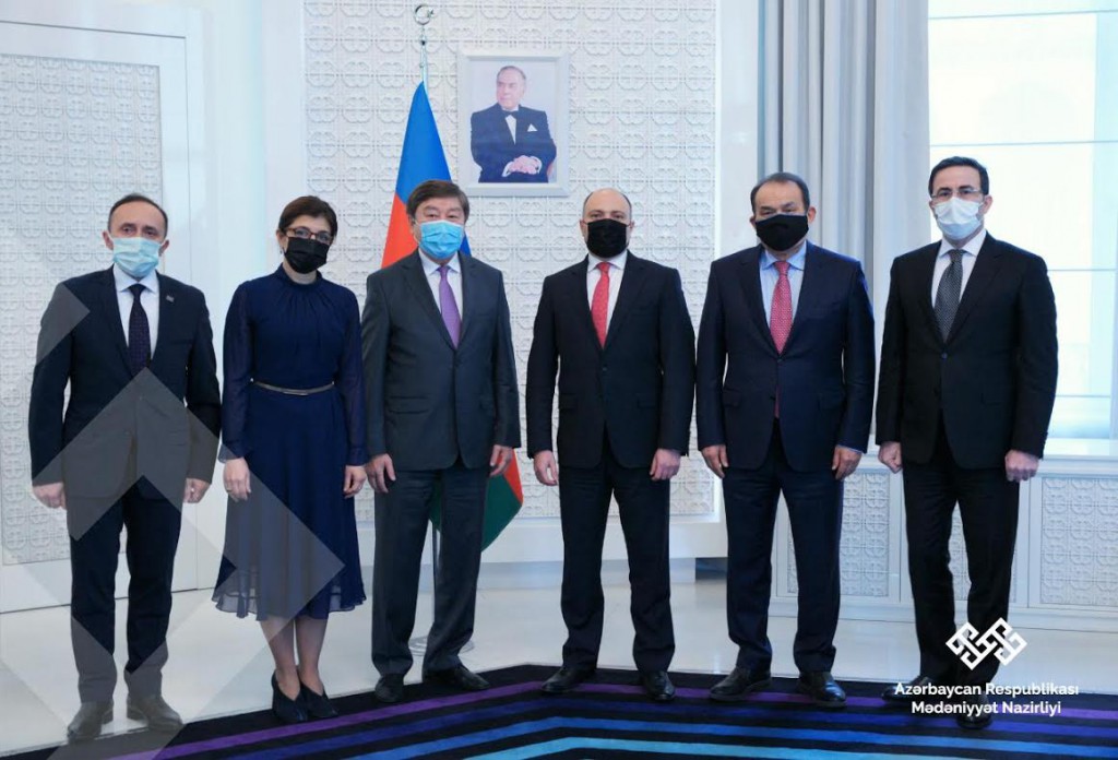 Mədəniyyət naziri türk dünyası təşkilatlarının nümayəndə heyəti ilə görüşüb