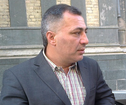 <span>Əsəd Cahangir: “MKM ədəbiyyat yox, antiədəbiyyat mükafatıdır”	
	</span>