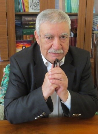 Mir Cəfər Seyid - Dəniz kənarındakı saatlı dəmir qüllə